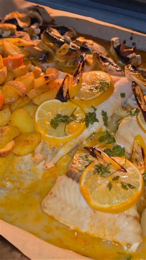 ​🐟 Baked Salmon & White Fish with Creamy Sriracha Lemon Sauce 🍋🐟✨​.