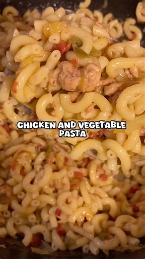 Chicken and vegetable pasta #food #recipe #pasta #shorts #cooking #foodie