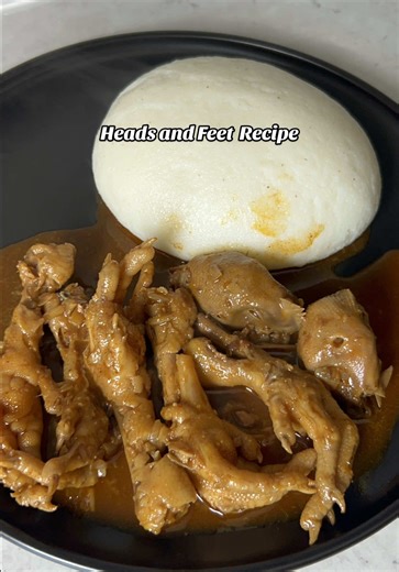 Let’s cook this mouth-watering chicken Heads and feet😋😋#cookingwithshirleykekana #recipes #chickenhead #chickenfeet #chicken . . . . . . @CerebosSA @Robertsons Herbs & Spices . . . . . . . . . . . 34103