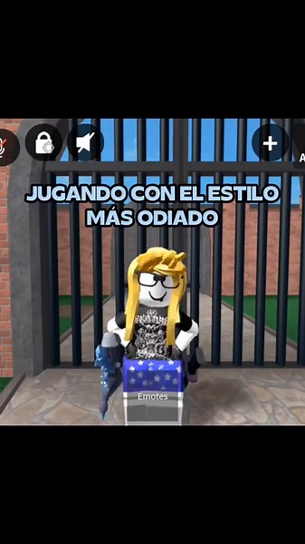 Jugando Roblox como Rubia con Lentes