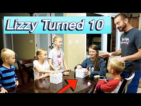 Lizzy Opening 10th Birthday Presents!