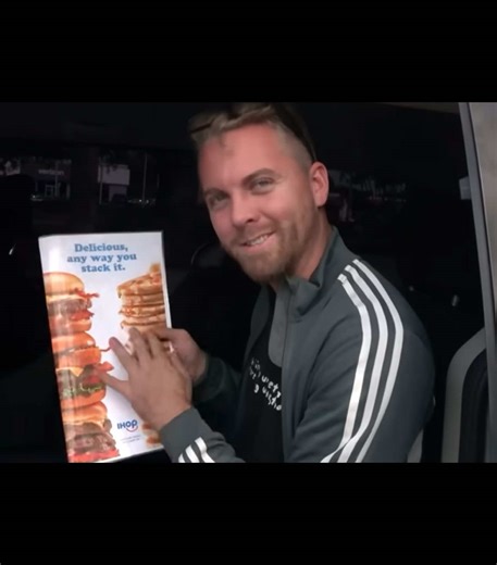 Ordering from a Fake Menu at Waffle House and IHOP