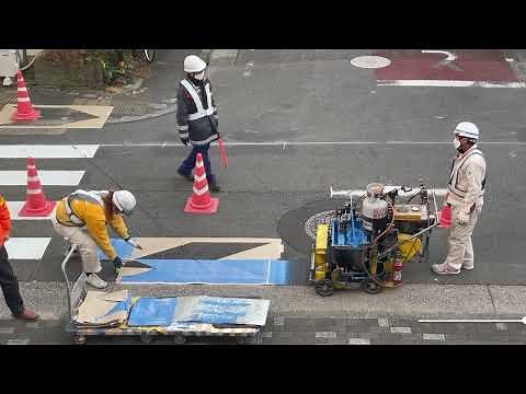 路面標示工事「自転車ナビライン・マーク」