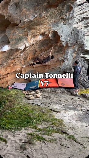 Byron on Instagram: "Ground Control Caves is full of bangers! 🔥 It makes the long (and kinda sketchy) approach worth it. Really enjoyed this techy and pinchy line. ✅ Captain Tonnelli ★★ - V7 Ground Control Caves > Middle Cave #climbing #bouldering"