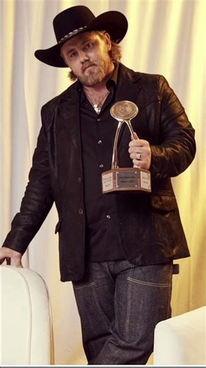 I need 10 Hello 👋 from my lovely fans ❤️💕#songs #kolbapps #musicvideoblog #divine