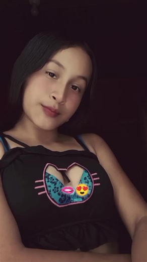 Videos de anyeli yoana (@anyeli93osorio) con “Candela ll Ñengo Flow - lyric.md_”