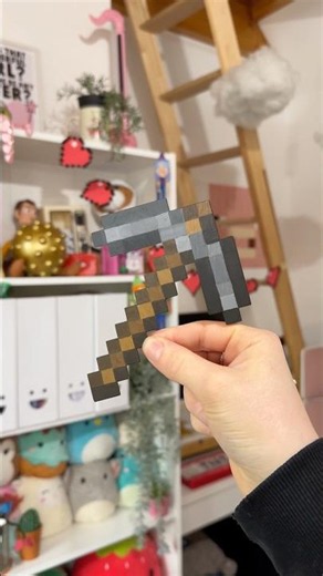 Making a minecraft STONE PICKAXE irl ⛏️