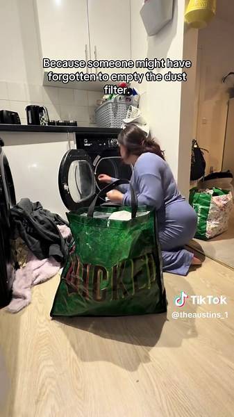Come and clean with the austins. We have 4 days left to completely gut and deep clean our 2 bedroom tiny council house. Do you think we can pull it off? #cleanwithme #theaustins #chaostocalm #realisticcleaning