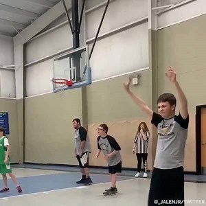 2.2M views · 23K reactions | Now THIS is an SC Top 10  (via Jalen Rayford/Twitter) | SportsCenter | Facebook