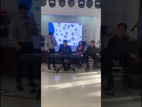 No importa la distancia, Tema de la película Hercules. Acompañando el banquete de Quinceañera