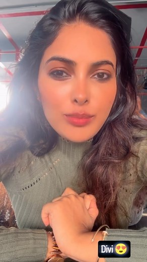 1.1K views · 2.2K reactions | Divi  Beauty #divi #actordivi #divifans #divivadthya #newpost #tollywood #trending #teluguactress #shooting #ɴᴇᴡʀᴇᴇʟ #viralreels #contest #viralvideos | Actress Divi | Facebook