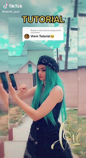 Sarah JSun pe TikTok