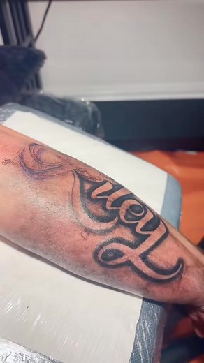 2.9K views | Freehand Negative Script.. #southinflictedink #tattoo #tattooartist #fypシ゚ | South inflicted Ink | Facebook