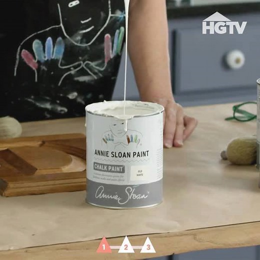1M views · 1K reactions | Brush up on the basic techniques of chalk paint.  Pick up chalk paint kits and more pointers from Annie Sloan >> https://hg.tv/39p2kts ‍ | HGTV | Facebook