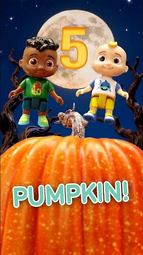BIG vs Small Pumpkins! 🎃 Halloween Counting Fun with JJ #cocomelon #shorts