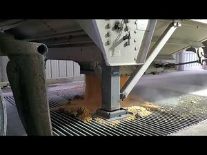 Receiving Hopper Dust Control Baffles for Dust Control in Truck/Rail Receiving Pits