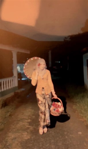 Jamilah: Perempuan Steady di Tengah Hype