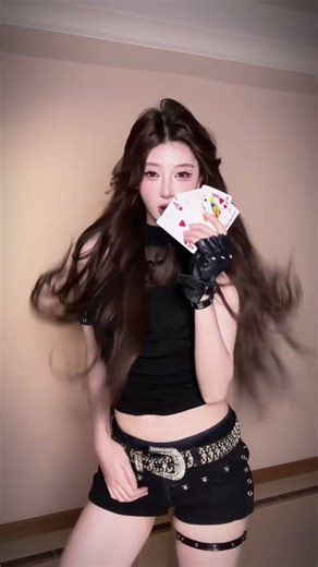 我要验牌 #shyel验牌摇 #卡点 #我要验牌 #抖音热门舞蹈计划 #我要验牌舞蹈挑战 #dance cover #trending