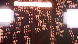 How to Create Interesting Visual Effects With a Cheap Lens Filter