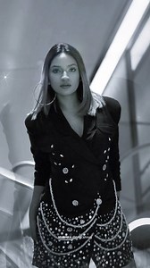 Tonight I escape, tomorrow I rise 🌙✨ . . #FalanAndrea #singer #colombo | Falan Andrea