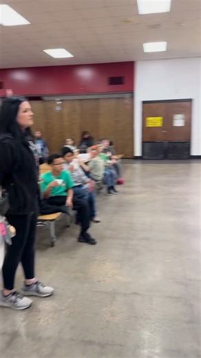 🎄✨ Christmas Cheer in the Cafeteria! ✨🎄 Our cafeteria ladies never miss a chance to go above and beyond for our kids, especially this time of year! Today, our mischievous cafeteria elves decided to play a little trick on our students… a festive round of “Is It Cake?!” 🍰🎅 Spoiler alert: our students are experts. 😉 They spotted every trick and had the BEST time guessing, laughing, and enjoying lunch together. Thank you to our amazing cafeteria team for bringing the Christmas magic to BES. 💚❤