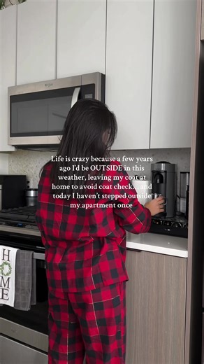 Outside in 5 degree weather, short dress, open toed heels, no coat just vibes