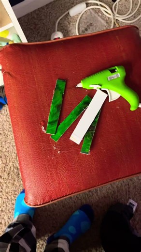 Crafting rainbow friends, odd world using canvases ￼