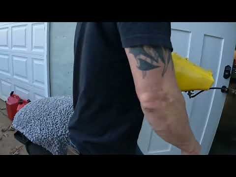 Putting a new piston in my Suzuki DS 80