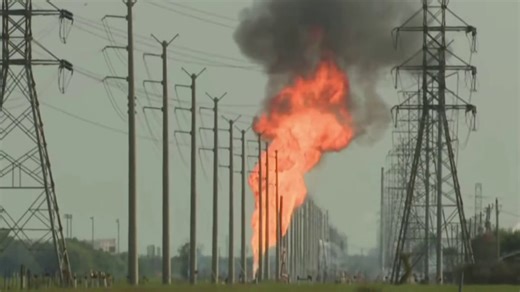Texas pipeline explosion forces thousands to evacuate