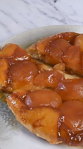 Tarte Tatin 🇫🇷🍎a classic French dessert named after the Tatin sisters who invented it and served it in their hotel as its signature dish🧑🏽‍🚀Sugar, butter, apples and puff pastry is all you need to make this perfect autumn dessert #tartetatin #french #pastry #paris #travel #DESERT | Tasty UK
