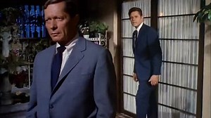 The Invaders 1x5 Vikor