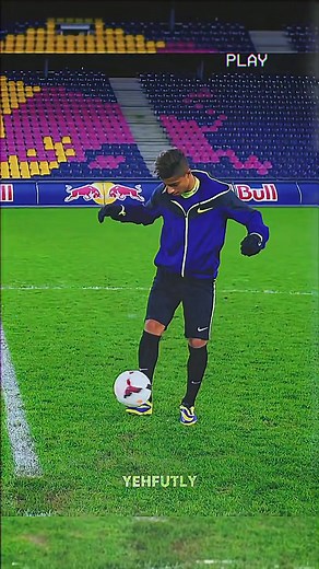 Neymar Freestyle Skills Compilation | Brazilian Football Star