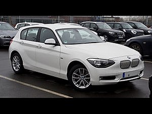 Comment réinitialiser le témoin de pression des pneus de la BMW Série 1 ?