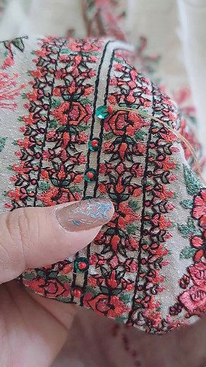 Create Stunning Crafts with Sequin Magic