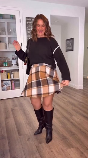 18K views · 154 reactions | Affordable holiday outfits  comment CUPSHE for outfit details & codes✨ Court15 for 15% off orders $65+ • & Court20 for 20% off orders $109+ I did a medium in sweaters and large in skirts & the dress #holidaystyle #holidayoutfits #cupshe #cupshefortheplot #midsizefashion Everything is linked on my LTK @itscourtneyhamilton | It’s Courtney Hamilton | Facebook
