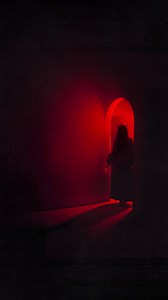 spooky at home photoshoot🖤 | lindsphoto