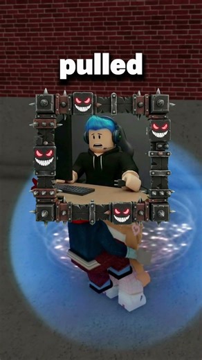 😱 ROBLOX MIRROR WORLD HORROR! My Reflection Moved on its Own! (True Story)