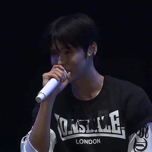 Eunseok's Stellar Introduction at Lolla
