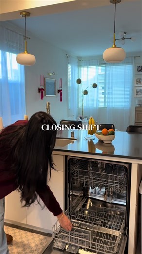 quick kitchen tidy 🫧🤍 #cleantok #cleaningtiktok #cleanwithme #closingshift #cleaningmotivation cleaning