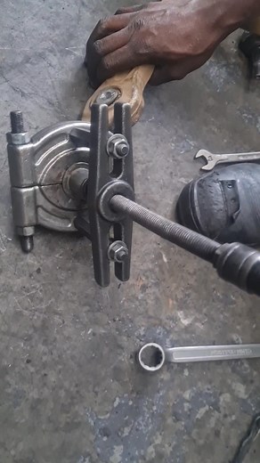 6.6K views · 35 reactions | Audi Control arms✅️ #trendingpost #trendingreelsvideo #trendingnow #trendingreel | Nzou auto mechanics | Facebook