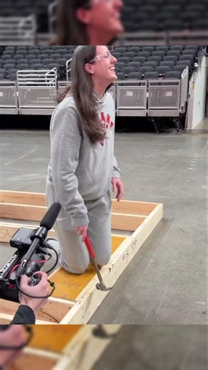 Caitlin Clark tries Capentry and it goes Wrong😂