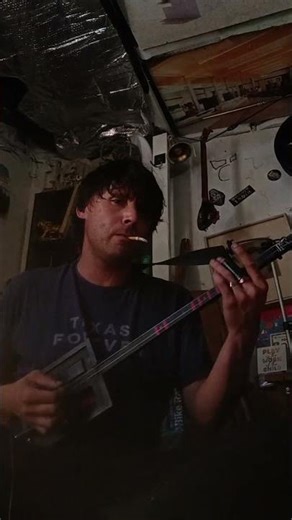 Photo Album Electric Guitar is Trash Masterpiece! #dumpsterdiving #diyguitar #trashtotreasure #diy