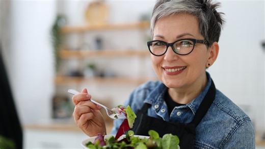 The Best Daily Calorie Intake for Weight Loss, Based on Your Age