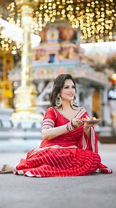 5.7M views · 119K reactions | Saree poses you can try while celebrating the festival of lights tomorrow. Advanced Happy Deepavali 杖﫶 #singaporephotographer #photographer #howtopose #photography #singapore #HappyDeepavali Isha Chaudhari | Jhonathan Macarilao | Facebook