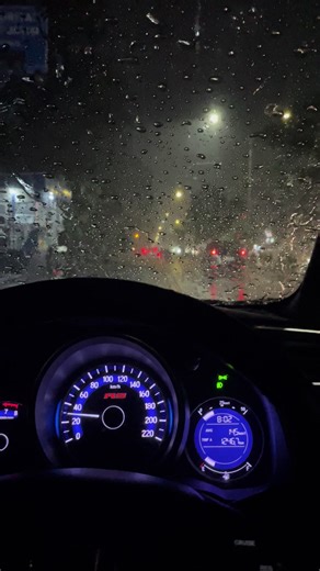 Syahdu Malam di Honda Jazz