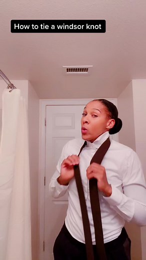 How to Tie a Windsor Knot for AGSU Tie | Military Life Tips