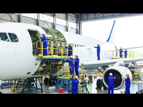 How a $400 Million Boeing 787 Dreamliner Is Built Inside the World’s Largest Airplane Factory