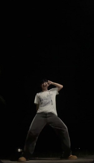 Dani's Tough Dance Break: Katseye Gnarly Performance