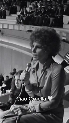 64K views · 3.1K reactions | Addio alla Signora della canzone italiana, Ornella Vanoni. La ricordiamo nella sua interpretazione del tema di Anonimo Veneziano, composto da Stelvio Cipriani e inciso da Vanoni nel 1970 nella raccolta Canzoni da films: una versione che trasmette tutta la sua eleganza, la sua sensibilità e l’emozione unica che solo lei sapeva dare. #ornellavanoni #cinema #rai #cinemaitaliano #musicaitaliana | CAM Sugar | Facebook