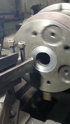 Basic reboring at Lathe #toolsteel #ts4140 #momaxtoolbit